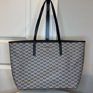 Michael Kors Jet Set Travel Large MK Logo Tote Black